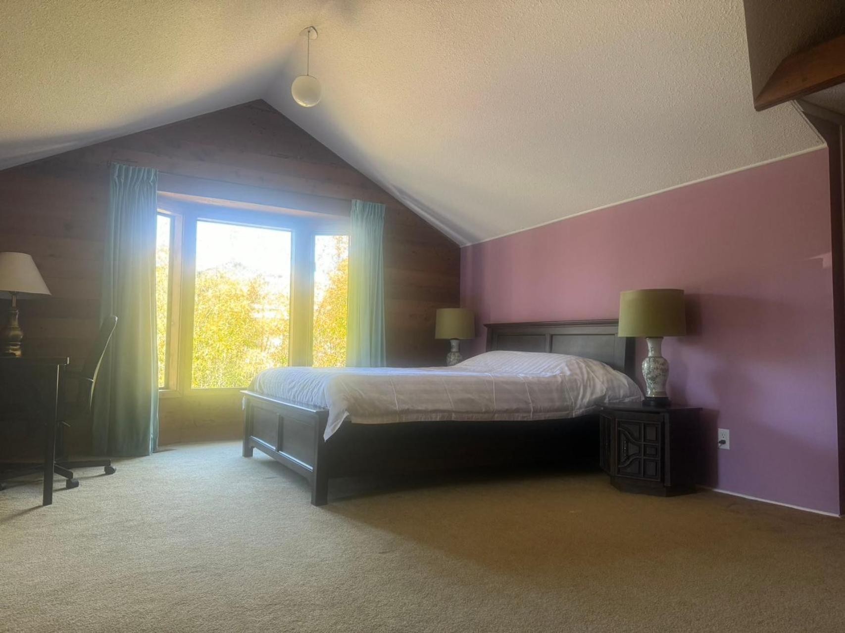 Jason House - Immaculate Suites In A Quiet Seaside Neighbourhood Near Uvic Виктория Экстерьер фото